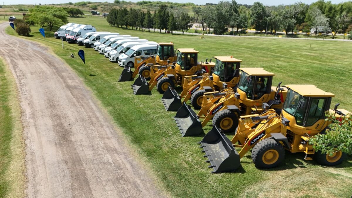 CEAMSE presentó avances de gestión y una renovada flota operativa junto a intendentes de la Provincia